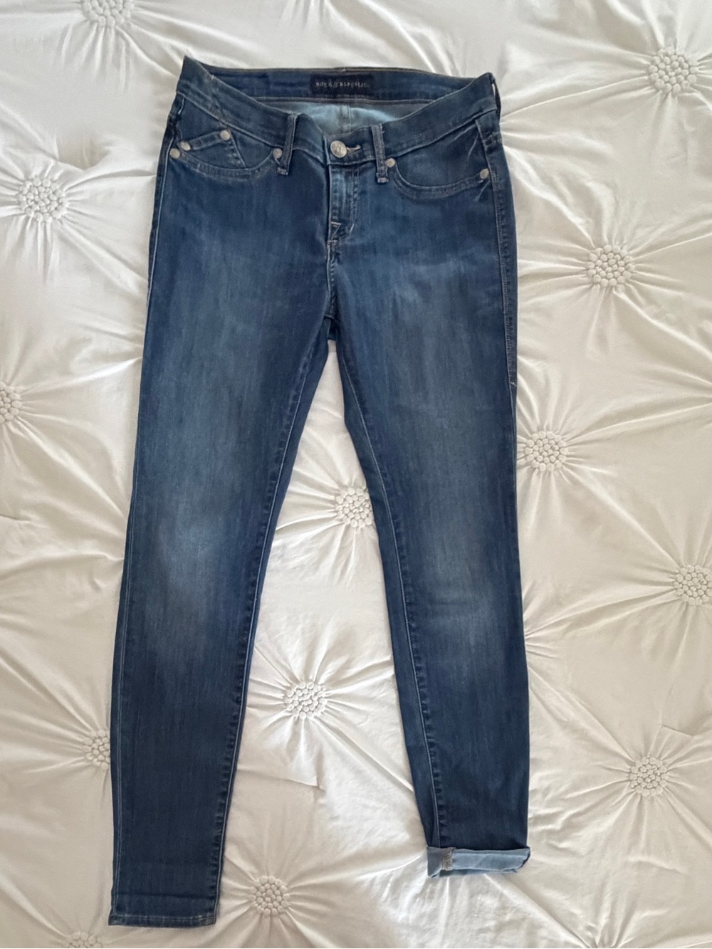Rock & Republic Women's Skinny Jeans in Dark Indigo
